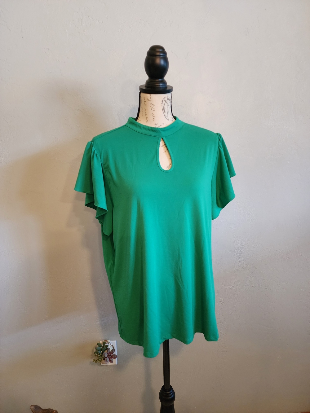 Adrianna Papell Emerald Green Keyhole Flutter Sleeve Blouse